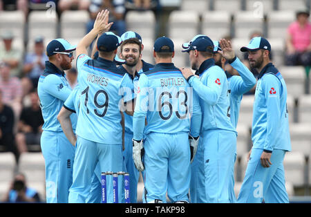 SOUTHAMPTON, ENGLAND. 25 MAY 2019: Mark Wood of England celebrates taking the wicket of Aaron Finch of Australia during the England v Australia, ICC Cricket World Cup warm up match, at The Ageas Bowl, Southampton, England. Stock Photo