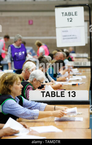 Hereford, UK. 26th May, 2019.  Election staff count ballot papers in Hereford as part of the UK wide European Elections - The Hereford votes are part of the West Midlands region and will return 7 MEPs - overall the UK will return 73 MEPs to the European Parliament. Photo Steven May / Alamy Live News Stock Photo