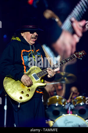 Napa, USA. 26th May, 2019. Napa, California, May 26, 2019, Carlos Santana on stage at the 2019 Bottle Rock Festival, Day3 BottleRock Credit: Ken Howard/Alamy Live News Stock Photo