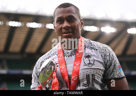 Twickenham, London, UK. 26th May, 2019. HSBC World Rugby Sevens Series; Paula Dranisinukula of Fiji with the winners trophy Credit: Action Plus Sports/Alamy Live News Stock Photo