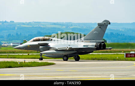 French Air Force Dassault Rafale B 4-FU SPA 81 fighter aircraft, presentation on the Payerne military airfield, Payerne, Vaud, Switzerland Stock Photo