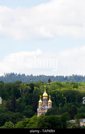 The Church of St Elizabeth in Wiesbaden, the state capital of Hesse, Germany. The Russian Orthodox place of worship is on the Neroberg. Stock Photo