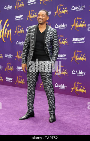 https://l450v.alamy.com/450v/tart52/may-21-2019-los-angeles-ca-usa-los-angeles-may-21-will-smith-at-the-aladdin-premiere-at-the-el-capitan-theater-on-may-21-2019-in-los-angeles-ca-credit-image-kay-blakezuma-wire-tart52.jpg