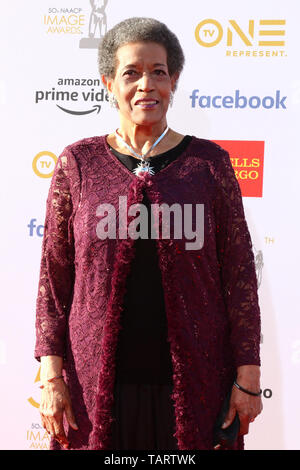 March 30, 2019 - Los Angeles, CA, USA - LOS ANGELES - MAR 30:  Myrlie Evers-Williams at the 50th NAACP Image Awards - Arrivals at the Dolby Theater on March 30, 2019 in Los Angeles, CA (Credit Image: © Kay Blake/ZUMA Wire) Stock Photo