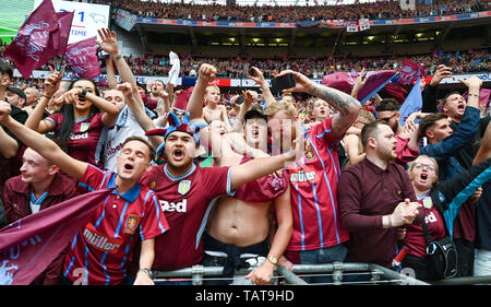 Aston Villa fans celebrate winning the EFL Sky Bet  Championship Play-Off Final match between Aston Villa and Derby County at Wembley Stadium , London , 27 May 2019 Editorial use only. No merchandising. For Football images FA and Premier League restrictions apply inc. no internet/mobile usage without FAPL license - for details contact Football Dataco Stock Photo