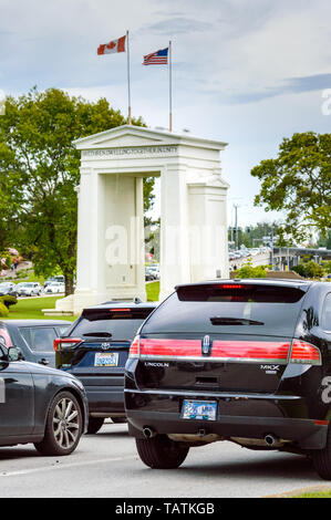 May 26, 2019 - Surrey, BC: Traffic lineup on Canadian side on the approach to USA border at Peace Arch Park. Stock Photo