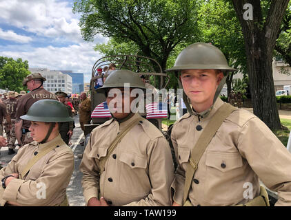 Washington, USA. 27th May, 2019. People participate in the Memorial Day Parade in Washington, DC, the United States, on May 27, 2019. The Memorial Day is a United States federal holiday observed on the last Monday of May. Credit: Liu Jie/Xinhua/Alamy Live News Stock Photo