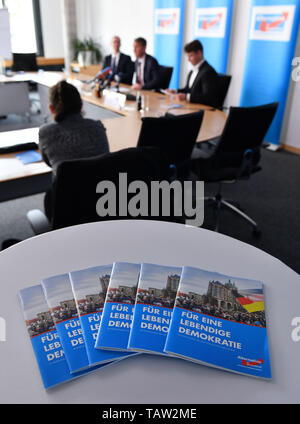 Erfurt, Germany. 21st May, 2019. The AfD in Thuringia presents a position paper of the state parliamentary group in a press conference. AfD has been a member of the Thuringian Parliament since 2014. Credit: Martin Schutt/dpa-Zentralbild/dpa/Alamy Live News Stock Photo
