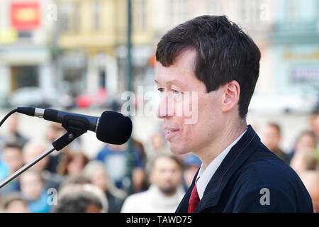 Pilsen, Czech Republic. 28th May, 2019. Hayato Okamura speaks during the demonstration for Justice Minister Marie Benesova's resignation, held by Million Moments for Democracy NGO, are staged in regions - pictured Pilsen, Czech Republic, May 28, 2019, not in Prague this time. Credit: Miroslav Chaloupka/CTK Photo/Alamy Live News Stock Photo