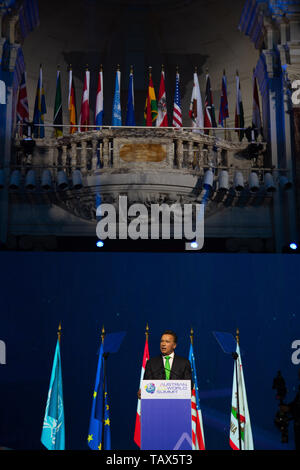 Actor & former Governor of California iArnold Schwarzenegger gives a keynote speech at the Austrian World Summit on 28 May 2019 Stock Photo