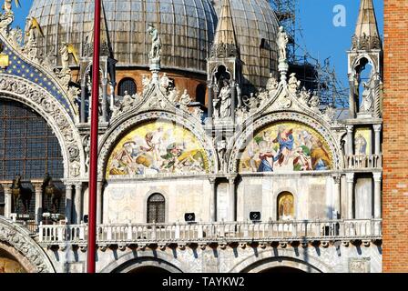 The mosaics on the facade of the Basilica di San Marco, Venice Italy Europe EU Stock Photo