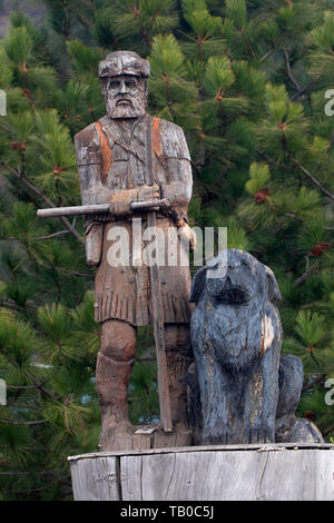 Lewis and Clark chainsaw carving, Two Rivers Memorial Park, Lewis and Clark National Historic Trail, Bonner, Montana Stock Photo