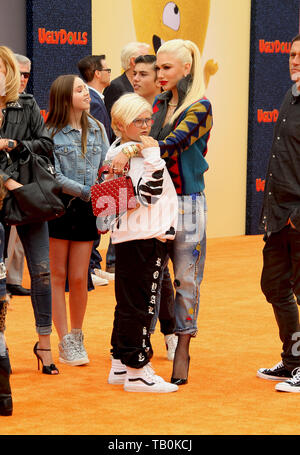 Zuma Nesta Rock Rossdale, Gwen Stefani, Kingston Rossdale and Gavin