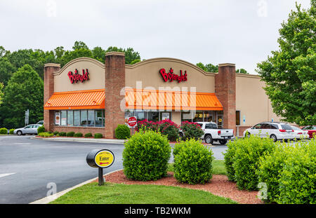 Bojangle's Famous Chicken 'n Biscuits fast-food restaurant in ...