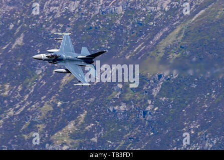 F-16C aircraft from Homestead Air Reserve Base, Florida transit the A5 Pass in LFA7 (Callsigns Mako 21 and Mako 22) on the 16/05/2019 Stock Photo