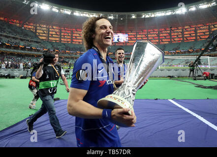 Chelsea's David Luiz celebrates with the trophy after winning the UEFA Europa League final at The Olympic Stadium, Baku, Azerbaijan. Stock Photo