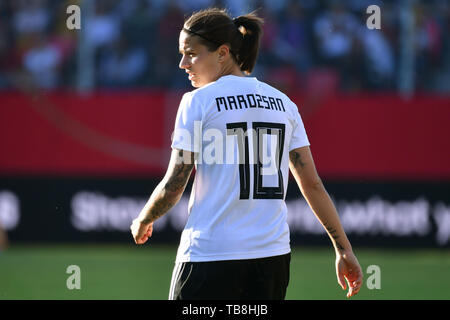 Dzsenifer MAROZSAN (GER), action, single image, single cut motive, half figure, half figure. Football, Women Laender match: Germany - Chile 2-0, on 30.05.2019 Continental Arena Regensburg. | usage worldwide Stock Photo