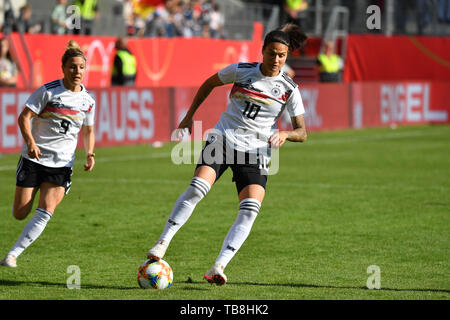 Dzsenifer MAROZSAN (GER), Action, Single Action, Frame, Cut Out, Full Body, Whole Figure. Football, Women Laender match: Germany - Chile 2-0, on 30.05.2019 Continental Arena Regensburg. | usage worldwide Stock Photo