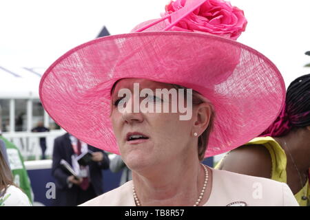 Epsom Downs, Surrey, UK. 31st May, 2019. TV icon Claire Balding at the Investec Derby Festival - on Ladies Day, classic horse race. Credit: Motofoto/Alamy Live News