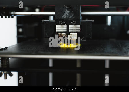 Process of printing physical plastic model on automatic 3d printer machine. Additive technologies, 3D printing and prototyping industry concept. 3d pr Stock Photo