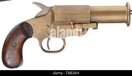 A single-barrelled signal flare pistol Cal. 4, no. 1760. Matching numbers. Drop barrel with muzzle ridge and octagonal reinforcement. Lockable by way of a spring-mounted, rough-ribbed brass opening slide for use on both sides. Length 133 mm. Total length 200 mm. Weight 1280 g. On pommel signed 'ST. & B. 15' for 1915 manufacture at Stantien & Becker's, Lübeck. At bottom of frame in front of trigger guard marked 'GD / 1760 / Marineabnahme Krone-M/G'. Brass grip frame and barrel. Ribbed trigger and strong, ribbed hammer with extinct spur, steel mech, Additional-Rights-Clearance-Info-Not-Available Stock Photo
