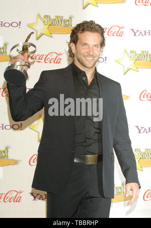 Actor Bradley Cooper, recipient of the Comedy Star of the Year Award, recipient of the Award, arrive at the ShoWest awards ceremony at the Paris Las Vegas during ShoWest, the official convention of the National Association of Theatre Owners, April 2, 2009 in Las Vegas Stock Photo