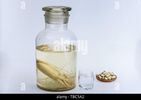 Ginseng medicinal wine Stock Photo - Alamy
