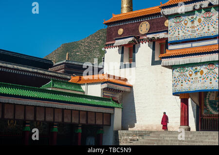 Temple Innerview Inner buildings of famous Buddhist Temple of the Tooth Relic (Sri ...