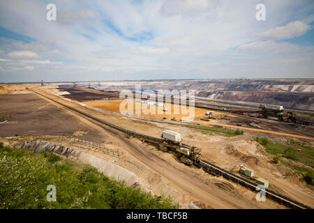 lignite opencast mine Garzweiler near Juechen, Germany.  Braunkohletagebau Garzweiler bei Juechen, Deutschland. Stock Photo