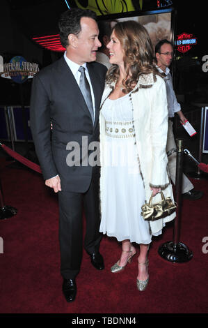 Charlie Wilson and wife. 10 December 2007 - Universal City, California ...