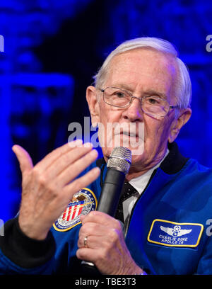 Munich, Germany. 01st June, 2019. Charlie Duke, former US astronaut, speaks at a press conference for the 50th anniversary of the moon landing in the Deutsches Museum. Duke is one of four people who were on the moon and can still talk about it. Credit: Matthias Balk/dpa/Alamy Live News Stock Photo