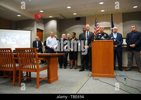 Washington, DC, USA. 1st June, 2019. Virginia Beach police chief Jim Cervera (3rd R) speaks during a press conference in Virginia Beach, Virginia, the United States, June 1, 2019. The shooter who killed 12 people in a mass shooting in Virginia Beach, in the eastern U.S. state of Virginia, on Friday, has been identified as DeWayne Craddock, a 15-year city employee, local police said on Saturday. Credit: Liu Jie/Xinhua/Alamy Live News Credit: Xinhua/Alamy Live News Stock Photo