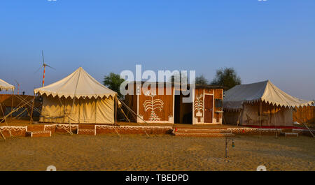 Luxury camping tents on Thar Desert in Jaisalmer, India. Stock Photo