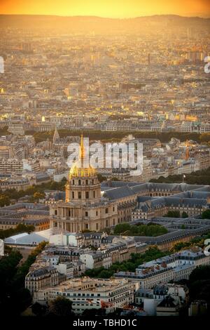 Paris city rooftop view with Napoleon's tomb at sunset Stock Photo - Alamy