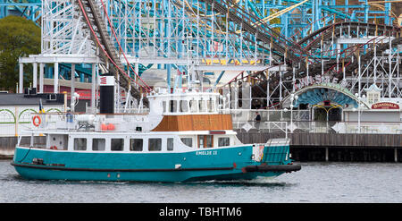 Commuter boat Emelie III in front of Gröna Lund tivoli park, Stockholm, Sweden Stock Photo