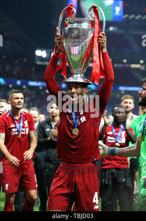 Madrid, Spain. 01st June, 2019. Virgil Van Dijk Celebrates With Trophy, Tottenham Hotspur Fc V Liverpool Fc, 2019 Credit: Allstar Picture Library/Alamy Live News Credit: Allstar Picture Library/Alamy Live News Stock Photo