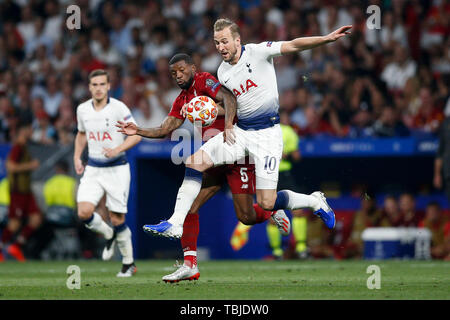 Madrid, Spain. 01st June, 2019. Harry Kane of Tottenham Hotspur and Georginio Wijnaldum of Liverpool during the UEFA Champions League Final match between Tottenham Hotspur and Liverpool at Wanda Metropolitano on June 1st 2019 in Madrid, Spain. (Photo by Daniel Chesterton/phcimages.com) Credit: PHC Images/Alamy Live News Stock Photo