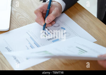 Comment financial reports Stock Photo
