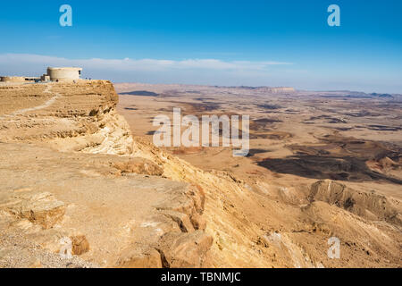 Landscape of the Negev desert. Makhtesh Ramon Crater in Mitzpe Ramon, Israel  Stock Photo