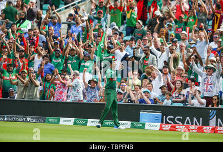 Kia Oval, London, UK. 2nd June, 2019. ICC World Cup Cricket, South Africa versus Bangladesh; Soumya Sarkar of Bangladesh celebrates as he catches out Chris Morris of South Africa Credit: Action Plus Sports/Alamy Live News Stock Photo