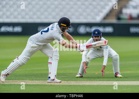 London, UK. 02th Jun, 2019. Laurie Evans of Sussex (left) in action during todays match during Specsavers County Championship match between Middlesex vs Sussex at The Lords Cricket Ground on Sunday, June 02, 2019 in  London England. (Editorial use only, license required for commercial use. No use in betting, games or a single club/league/player publications.) Credit: Taka G Wu/Alamy Live News Stock Photo