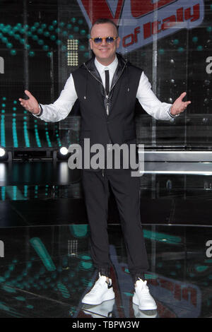 Milan, Italy. 03rd June, 2019. Milan, presentation of the final of the talent show 'The Voice of Italy 2019' broadcast on RaiDue. In the picture: Gigi D'Alessio Credit: Independent Photo Agency/Alamy Live News Stock Photo