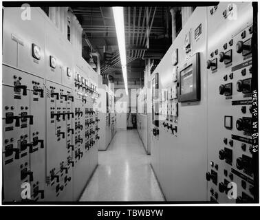 MAIN CONTROL ROOM, PANELS WEST OF MAIN CONTROL AREA, LOOKING SOUTH (LOCATION Q)  Shippingport Atomic Power Station, On Ohio River, 25 miles Northwest of Pittsburgh, Shippingport, Beaver County, PA Rickover, Hyman G Duquesne Light Company U.S. Department of Energy Atomic Energy Commission Westinghouse Electric Corporation Bettis Atomic Power Laboratory Stone and Webster Engineering Corporation Dravo Corporation Simpson, John W Gray, John E Barker, Joseph H Iselin, Donald G Combustion Engineering, Incorporated Knolls Atomic Power Laboratory Clark, Philip R Leighton, David T Mealia, John E Raab,  Stock Photo