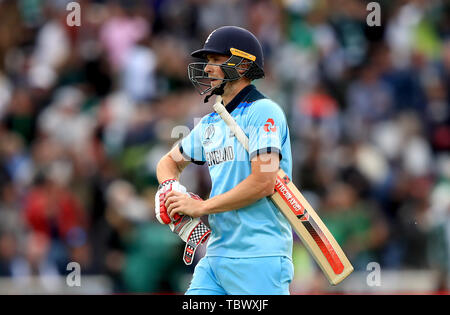 England's Chris Woakes walks off after being dismissed during the ICC Cricket World Cup group stage match at Trent Bridge, Nottingham. Stock Photo