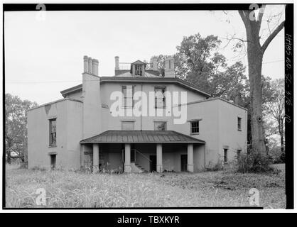 NORTH (REAR) ELEVATION, LOOKING SOUTH  Zelotes Holmes House, 619 East Main Street, Laurens, Laurens County, SC Holmes, Zelotes Cary, Brian, transmitter Stock Photo