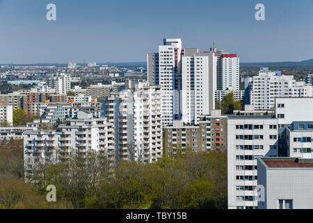 High rises, avenue Lipschitz, Gropiusstadt, Neukölln, Berlin, Germany, Hochhäuser, Lipschitzallee, Deutschland Stock Photo