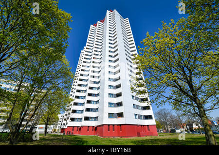 Tower block, Zwickauer dam 12, Gropiusstadt, Neukölln, Berlin, Germany, Wohnhochhaus, Zwickauer Damm 12, Deutschland Stock Photo