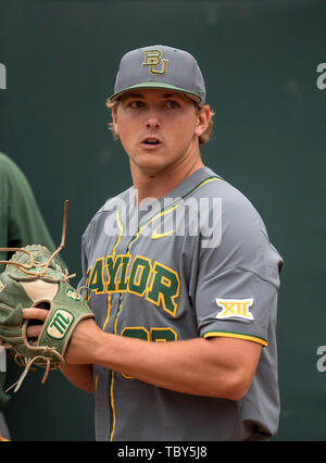 Los Angeles, CA, USA. 02nd June, 2019. Baylor pitcher (30) Jacob Ashkinos warms up in the bullpen during an NCAA regional elimination game between the Baylor Bears and the UCLA Bruins at Jackie Robinson Stadium in Los Angeles, California. UCLA beat Baylor 11-6. (Mandatory Credit: Juan Lainez/MarinMedia.org/Cal Sport Media) Credit: csm/Alamy Live News Stock Photo