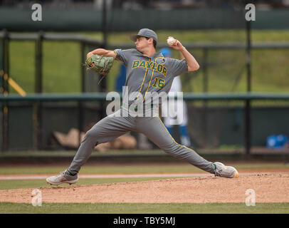 Los Angeles, CA, USA. 02nd June, 2019. Baylor pitcher (16) Tyler Thomas pitches during an NCAA regional elimination game between the Baylor Bears and the UCLA Bruins at Jackie Robinson Stadium in Los Angeles, California. UCLA beat Baylor 11-6. (Mandatory Credit: Juan Lainez/MarinMedia.org/Cal Sport Media) Credit: csm/Alamy Live News Stock Photo