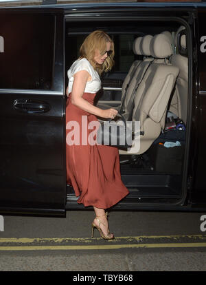 London, UK. 03rd June, 2019. Kylie Minogue is spotted at Claridge's Hotel in London, UK. JUNE 3rd 2019. Credit: Matrix/MediaPunch ***FOR USA ONLY*** REF: TMM 192035 Credit: MediaPunch Inc/Alamy Live News Stock Photo